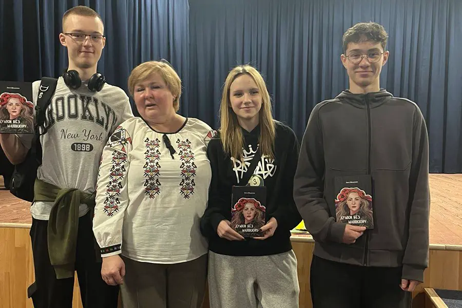 Герої, про яких говорить поезія