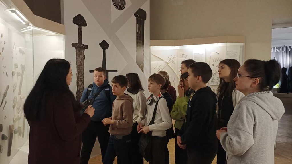 "През шаблі маєм право"